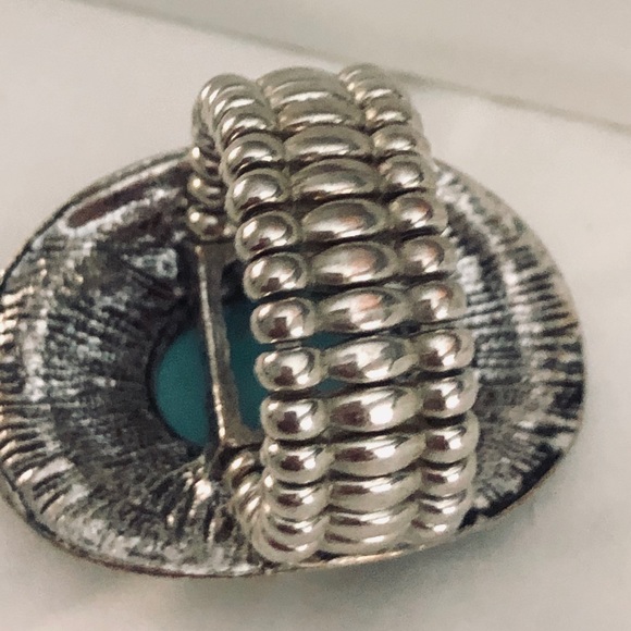 Ring - Picture 2 of 2